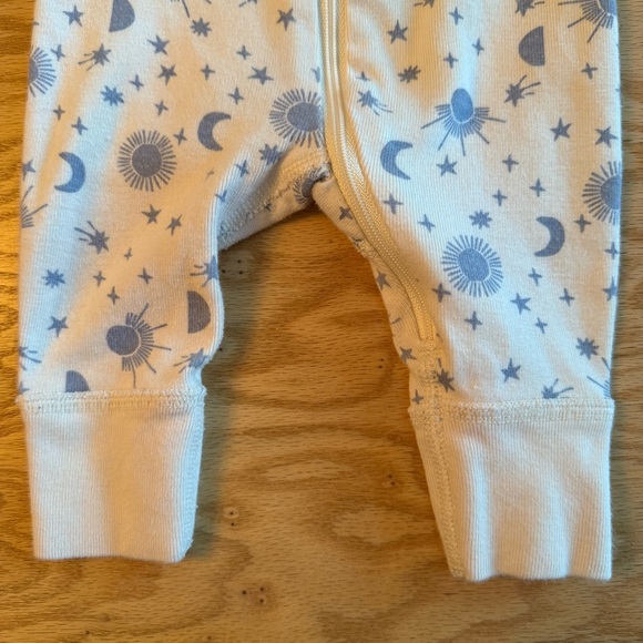 Hanna Andersson Pajamas Sleeper Moon and Stars Celestial Light Blue White 0-3m - Picture 5 of 7